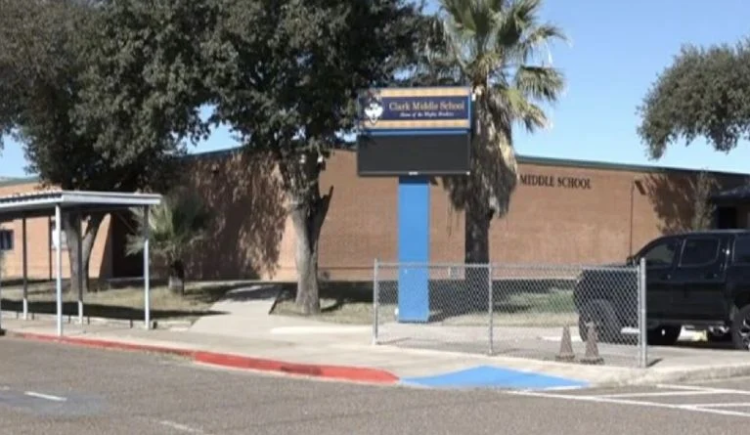 FALSO ATENTADO EN ESCUELA CLARK Investigan falsa amenaza de bomba