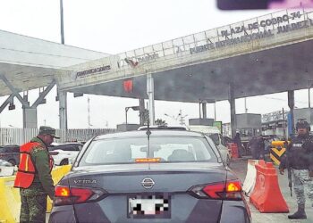 Crece inconformidad por largas filas en Puente II por revisiones de GN