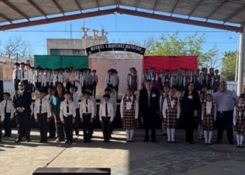 ZONA ESCOLAR 121 Realiza concurso interno de interpretación del Himno Nacional
