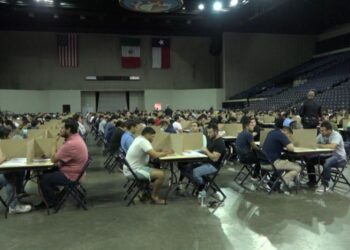 CIENTOS DE LAREDENSES Enfrentan desafío para ser policías