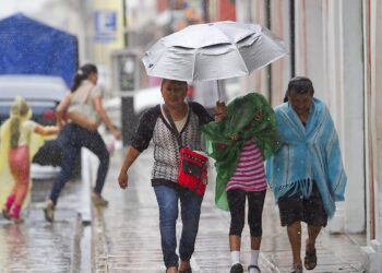 Lluvias y tormenta eléctrica para NLD; descartan tormenta severa