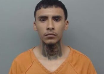 Finge ser atropellado; video desmiente y es arrestado