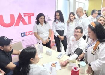 UAT y Congreso Itinerante realizan brigada médica universitaria en NLD