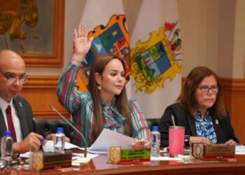 Gobierno de Nuevo Laredo entrega más de 8,000 becas