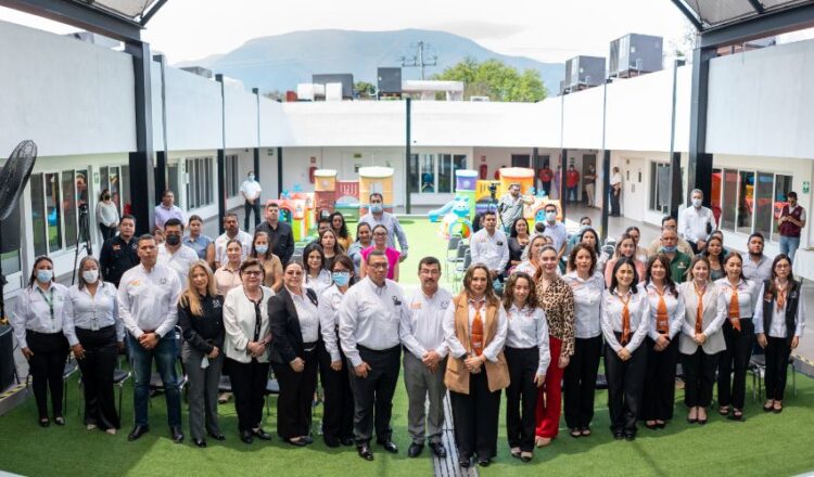 Entrega recto Anaya moderna guardería CENDI UAT-IMSS