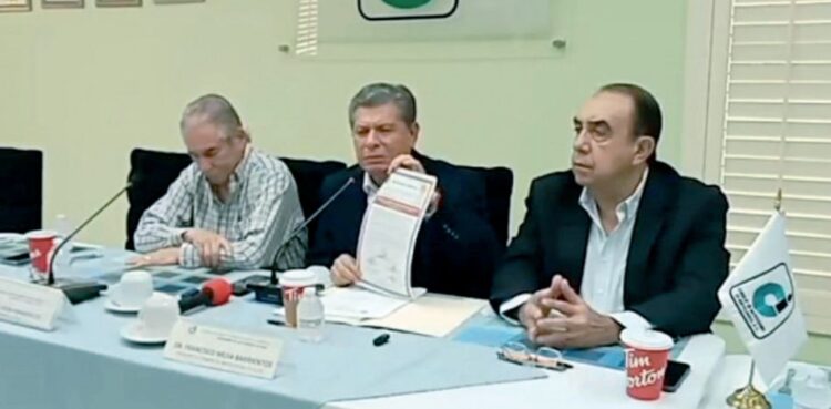 Proponen al “Torito” a medalla del Congreso Luis García Arellano