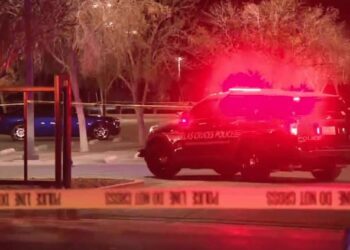 Suman cuatro arrestos tras masacre en parque Young