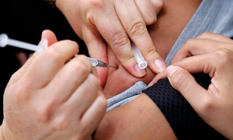 Realizan jornada gratuita de vacunación contra sarampión 