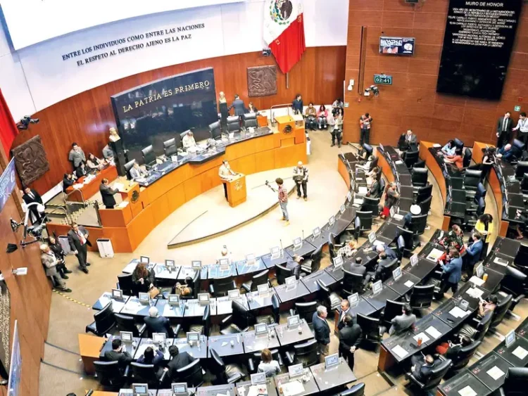 La CURP sustituirá al INE como documento oficial de identidad en México