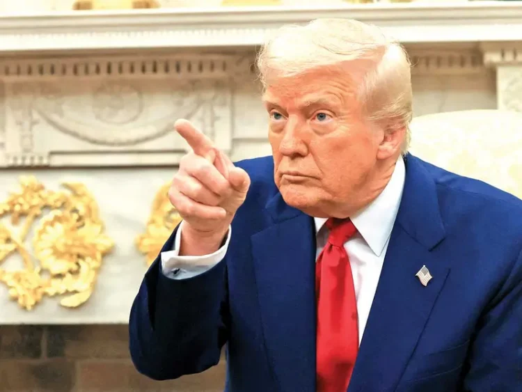 Trump arremete mientras crecen tensiones por aranceles