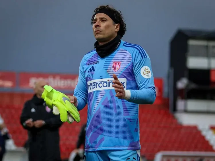 Memo Ochoa, sufre otra goleada y peligra el descenso en Portugal
