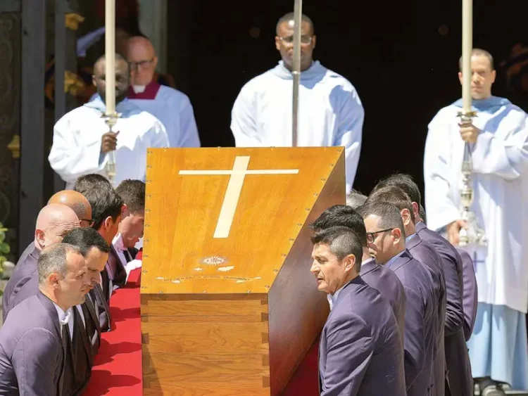 Un adiós histórico al Papa Francisco