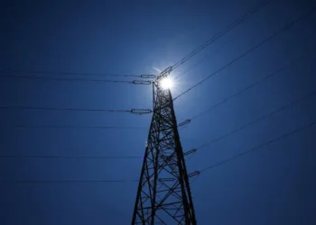 Investigan causas de apagón masivo en España, Portugal y Francia