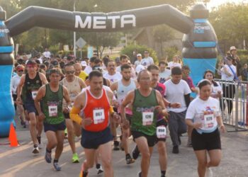 Carrera y caminata reúnen ayuda para los ‘callejeritos’