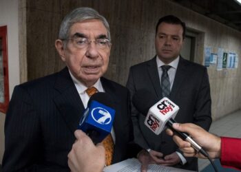 POR CRITICAR A TRUMP EU cancela la visa del ex presidente de Costa Rica