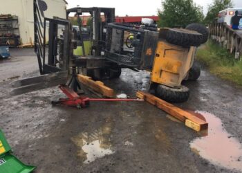 EN LAREDO, TEXAS Muere operador tras caer montacargas de muelle