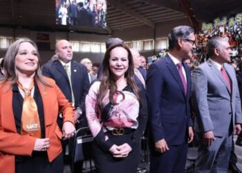 CARMEN LILIA CANTUROSAS Reconoce el trabajo del rector Dámaso en la UAT