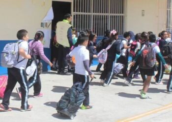 TODOS A ESTUDIAR Regresan más de 70 mil menores a clases