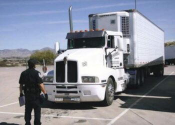 EN CARRETERAS DE EU Obligatorio inglés a operadores B1