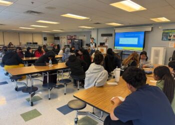 Unen esfuerzos para apoyar a los desertores escolares