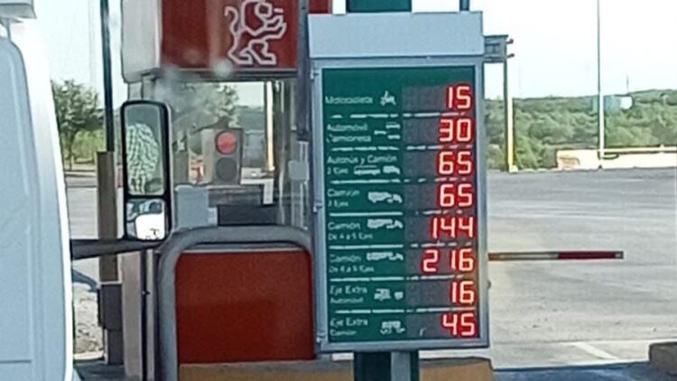 PUENTE COLOMBIA Cobro doble provoca caos