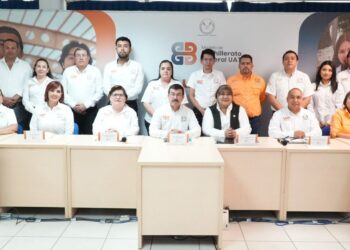 Implementa UAT la prepa en línea