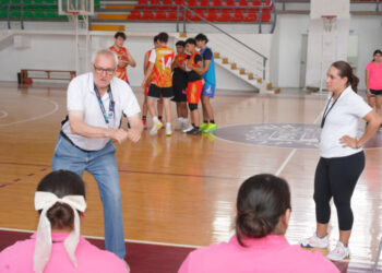 Nuevo Laredo alberga primer curso FIBA para entrenadores