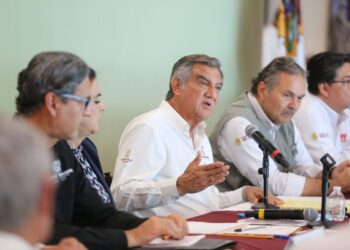 AMERICO Y DIRECTOR DEL INFONAVIT Aceleran viviendas para Tamaulipas