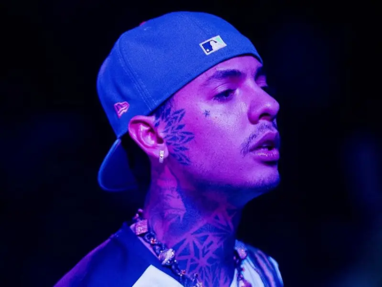 A PESAR DE LA PROHIBICIÓN VIGENTE EN FERIA DE SAN MARCOS Natanael Cano canta corridos