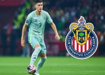 Chivas va con todo por César Montes