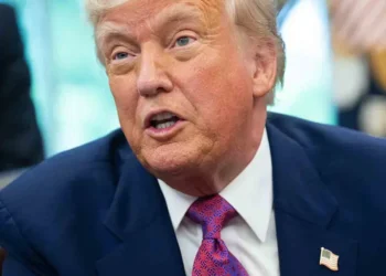 Trump promete recortes históricos en medicamentos; reduciría precios hasta en un 80 %