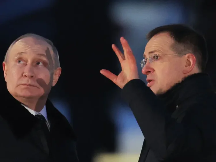 Delegación rusa, sin Putin, llega a Estambul para negociar con Ucrania