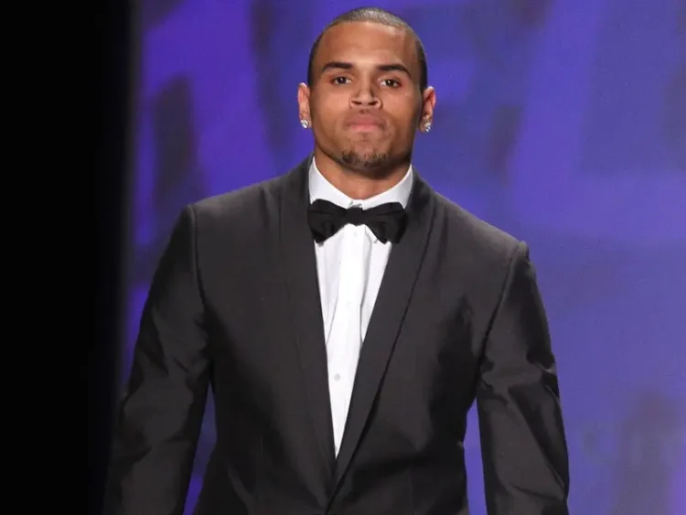 Chris Brown es arrestado en Reino Unido por agresión en 2023