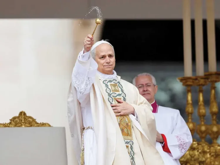 “¡Es la hora del amor!”: León XIV inicia su pontificado con llamado a la unidad