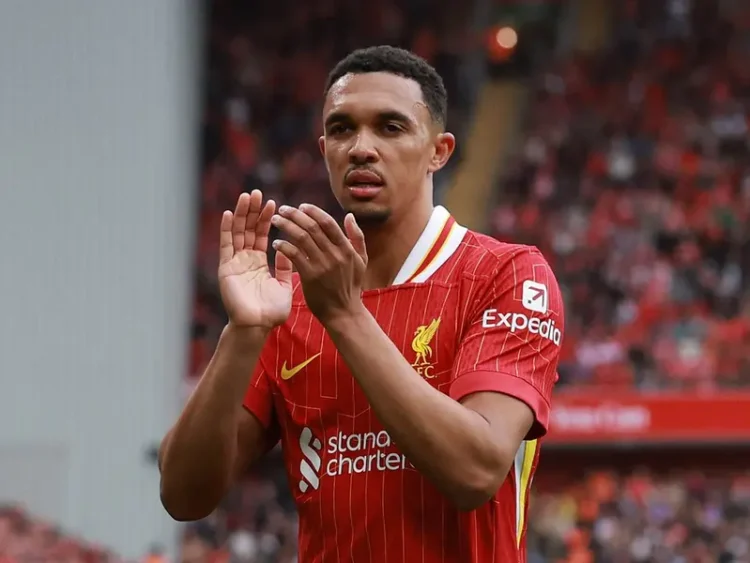 Trent Alexander-Arnold firma con el Real Madrid hasta 2031