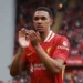 Trent Alexander-Arnold firma con el Real Madrid hasta 2031
