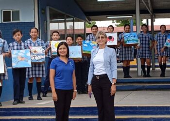 Destacan alumnos de sexto en muestra artística con ‘Reciclarte’
