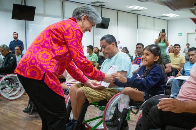 DIF TAMAULIPAS Entregan sillas de ruedas y promueven autonomía