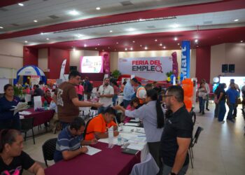 Vincula gobierno más de mil empleos en Nuevo Laredo