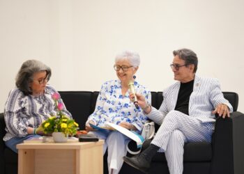 Celebran 93 años de Elena Poniatowska en la Infoteca