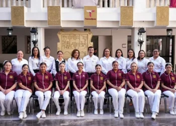 Reconoce UAT labor humanista de las enfermeras y enfermeros