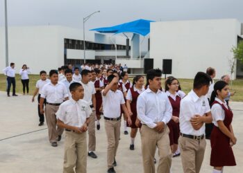Adelantan fin de ciclo escolar por calor