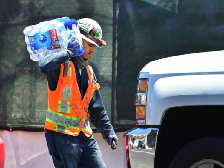 PIDEN PRECAUCIONES Alerta por calor extremo en Texas