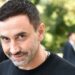 RICCARDO TISCI Escándalo en la moda: acusan a diseñador de abuso sexual