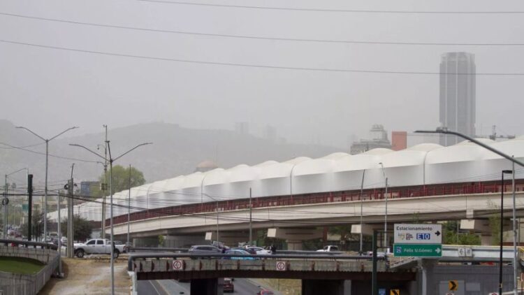 SORPRENDE A REGIOS Temblor de 4.5 grados sacude a Nuevo León