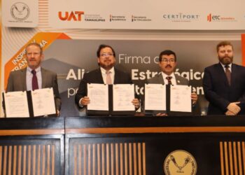 Formaliza UAT alianzas de impulso a las certificaciones internacionales
