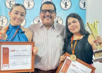 ORGULLO NEOLAREDENSE Estudiantes de la UAT arrasan en concurso estatal de oratoria