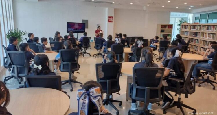 Alumnos visitan Infoteca en jornada educativa recreativa