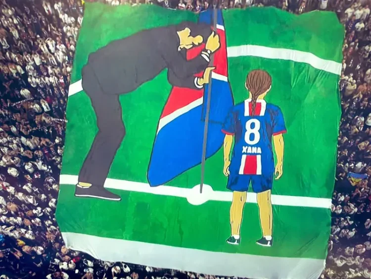 Afición del PSG rinde homenaje celestial a Xana, la hija de Luis Enrique