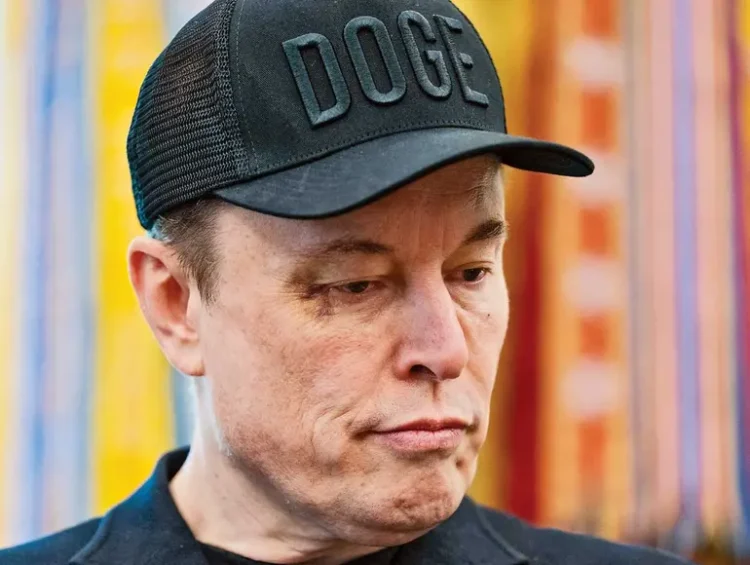 Musk niega consumo de drogas y acusa al New York Times de difamación